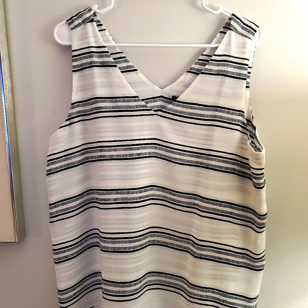 Ann Taylor Factory Top Large